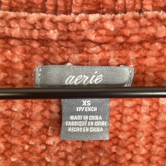 Aerie Women’s Cropped Chenille Sweater - Picture 2 of 3